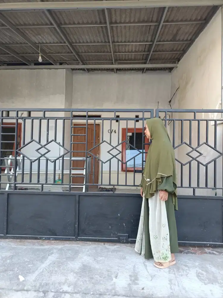 DIKONTRAKAN RUMAH LUAS NYAMAN 2 KAMAR DAN STRATEGIS