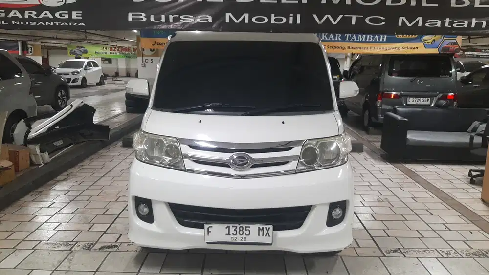 Daihatsu Luxio 2012 Bensin