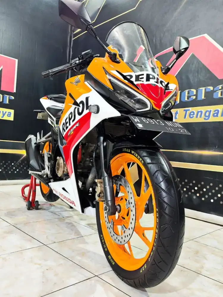Honda All New CBR 150 R facelfit TH 2017 repsol gas riding
