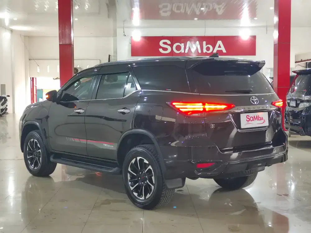 FORTUNER VRZ TRD 2.4 AT 2021 COKLAT DP 64JT NEGO