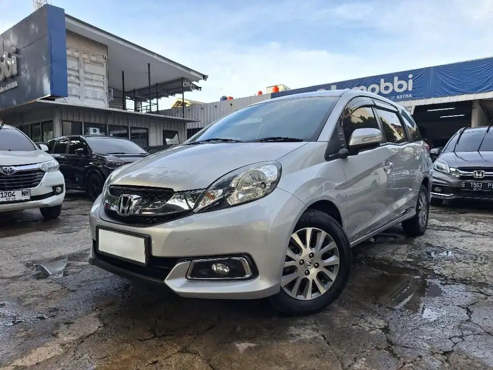 [OLXmobbi] DP 18 JUTA - Honda Mobilio 1.5 E Bensin-AT 2014