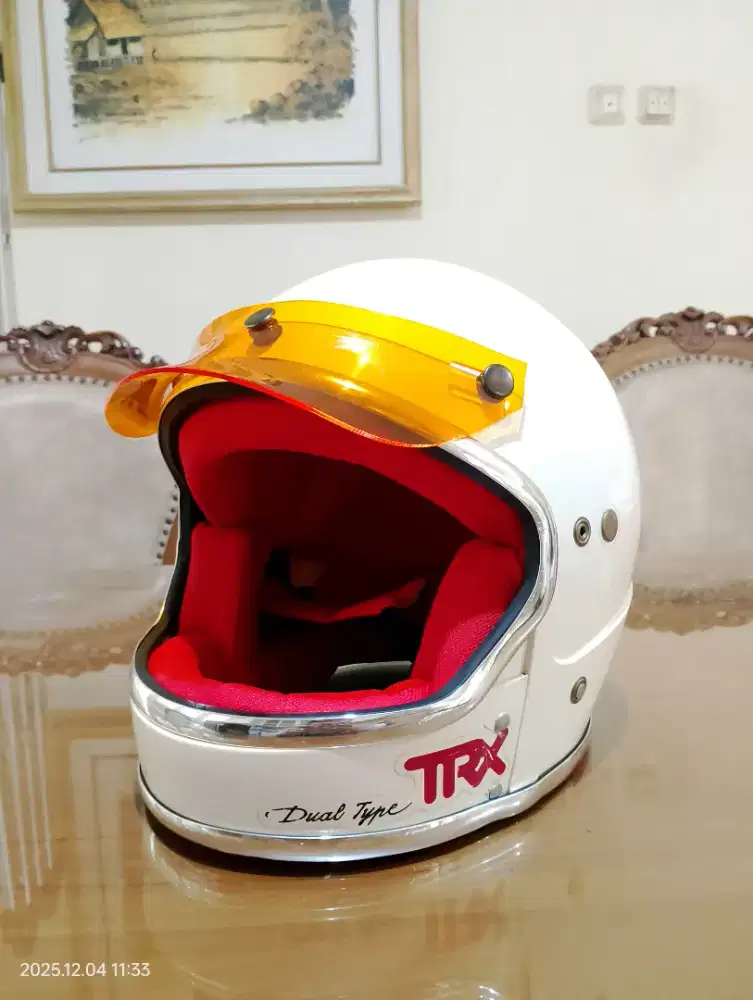 Helm TRX Custom moncong pendek 
Helm adul ORI busa merah baru
HARGANET