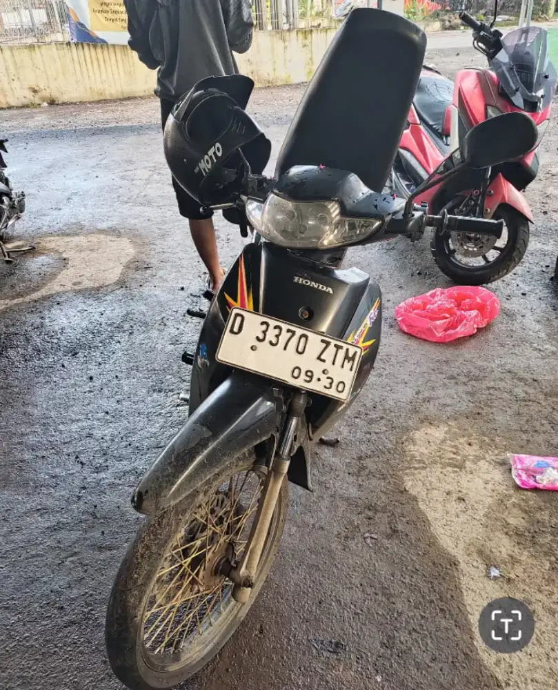 SUPRA FIT 2005 SS Lengkap Pajak sangat panjang