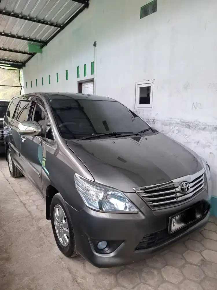 kijang innova AT Solar