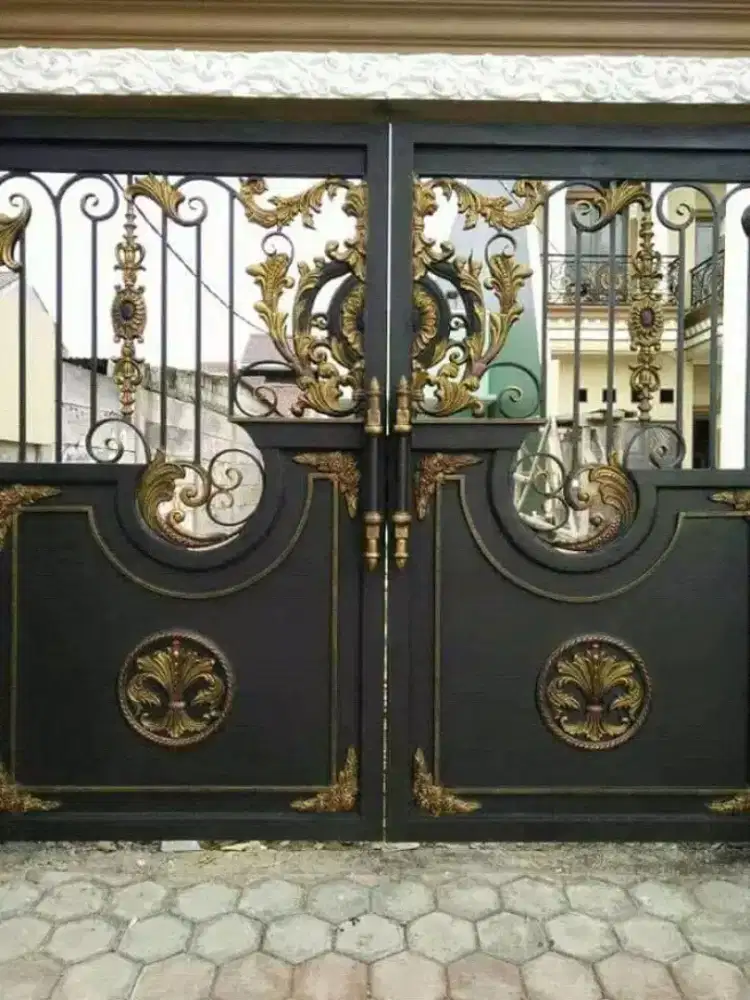 Pintu Gerbang Alferon klasik