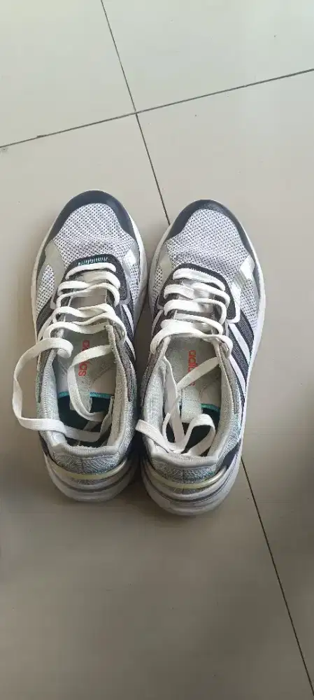 Sepatu adidas original