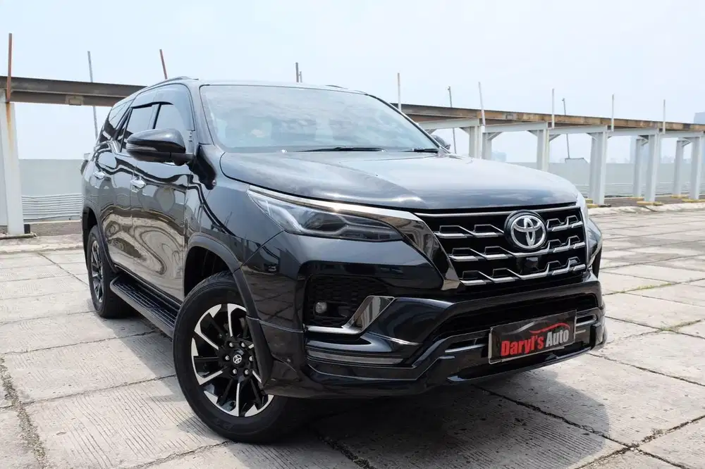 2022 TOYOTA FORTUNER VRZ GR SPORT 2.4 DIESEL