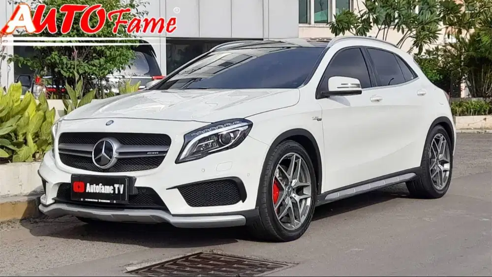 Mercedes benz GLA45 AMG NIK 2015