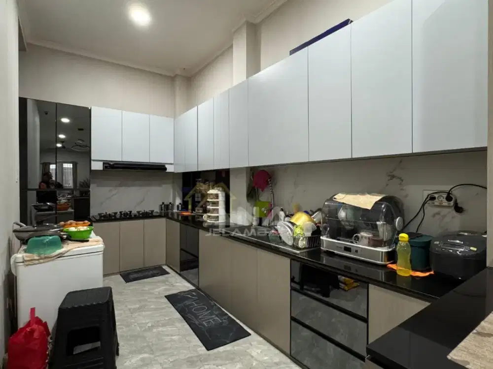 ANA RUMAH SEMIFURNISHED UK 6.5X20M DI JELAMBAR rb