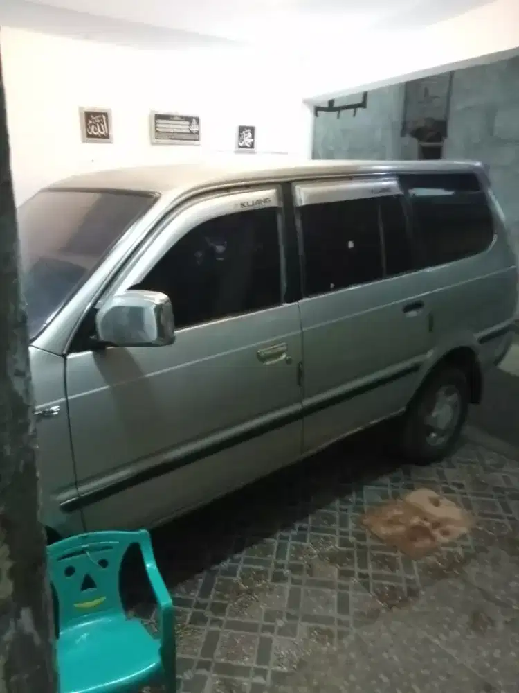 TOYOTA KIJANG KAPSUL 2.0 MN PERTALITE