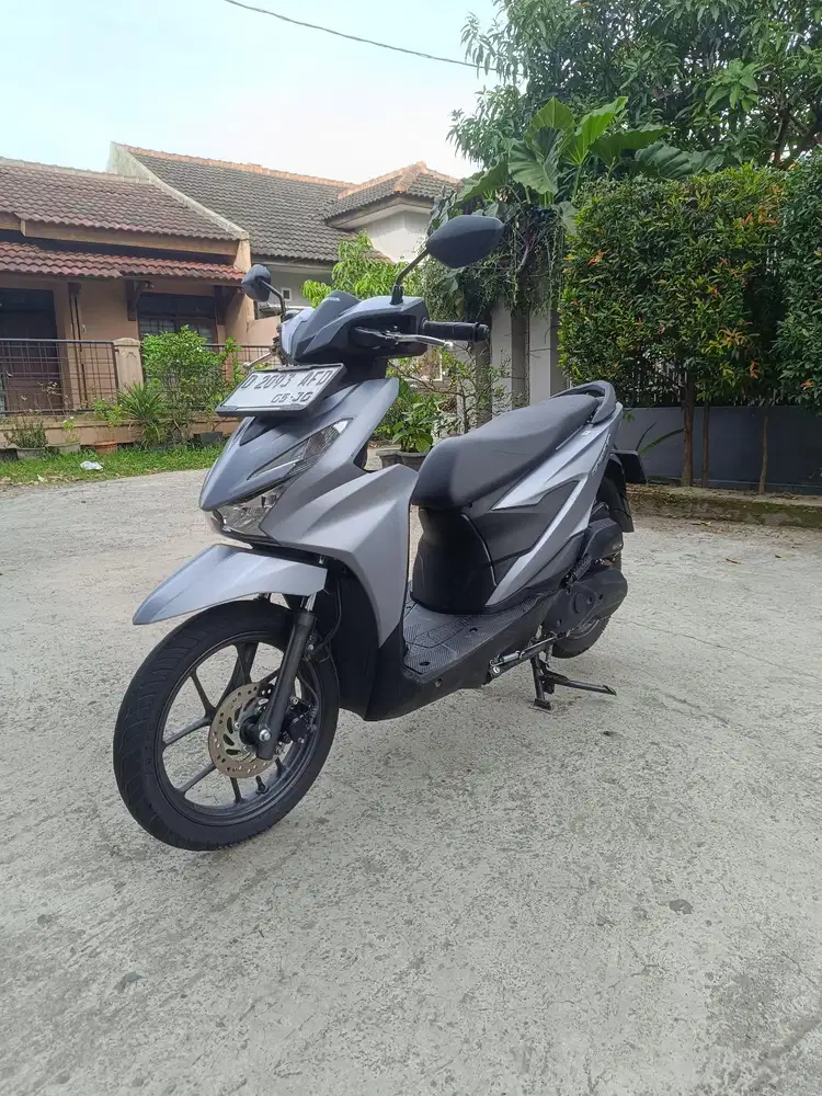 Honda beat deluxe cbs iss 2025