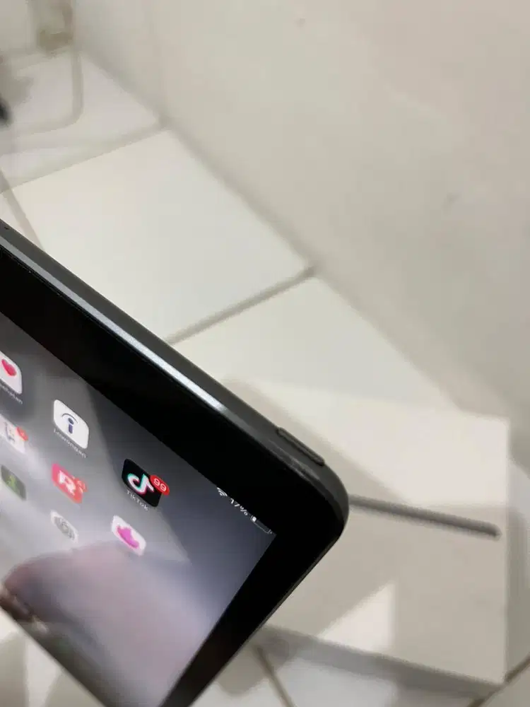 Ipad Gen 9 ex Ibox 64gb wifi only (nego)