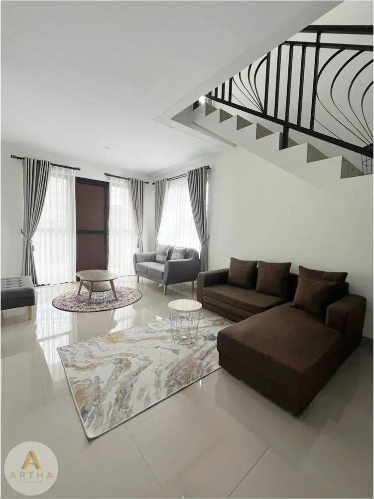 rumah di setiabudi regency posisi hook dengan kolam renang pribadi