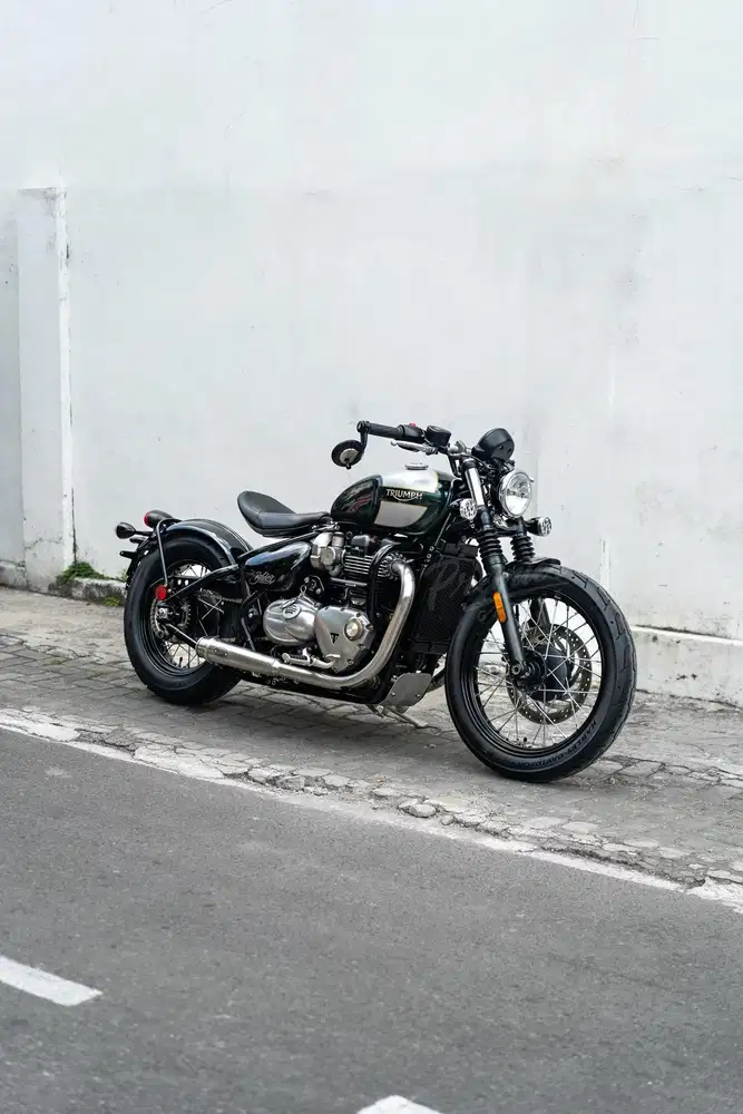 Moge Triumph Bonneville Bobber NIK. 2017 Special Color bs TT Moge Lain