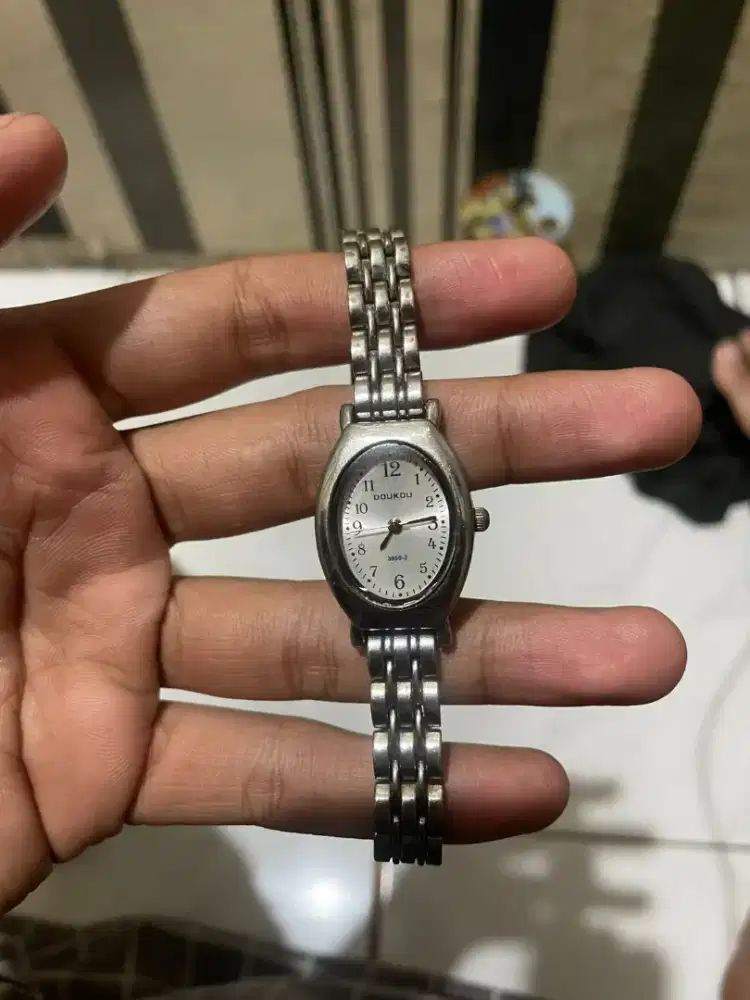 Jam Tangan Silver