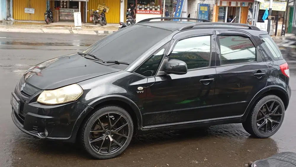 Suzuki SX4 X-Over 2008 Matic Hitam (Apa Adanya, Pajak Panjang)