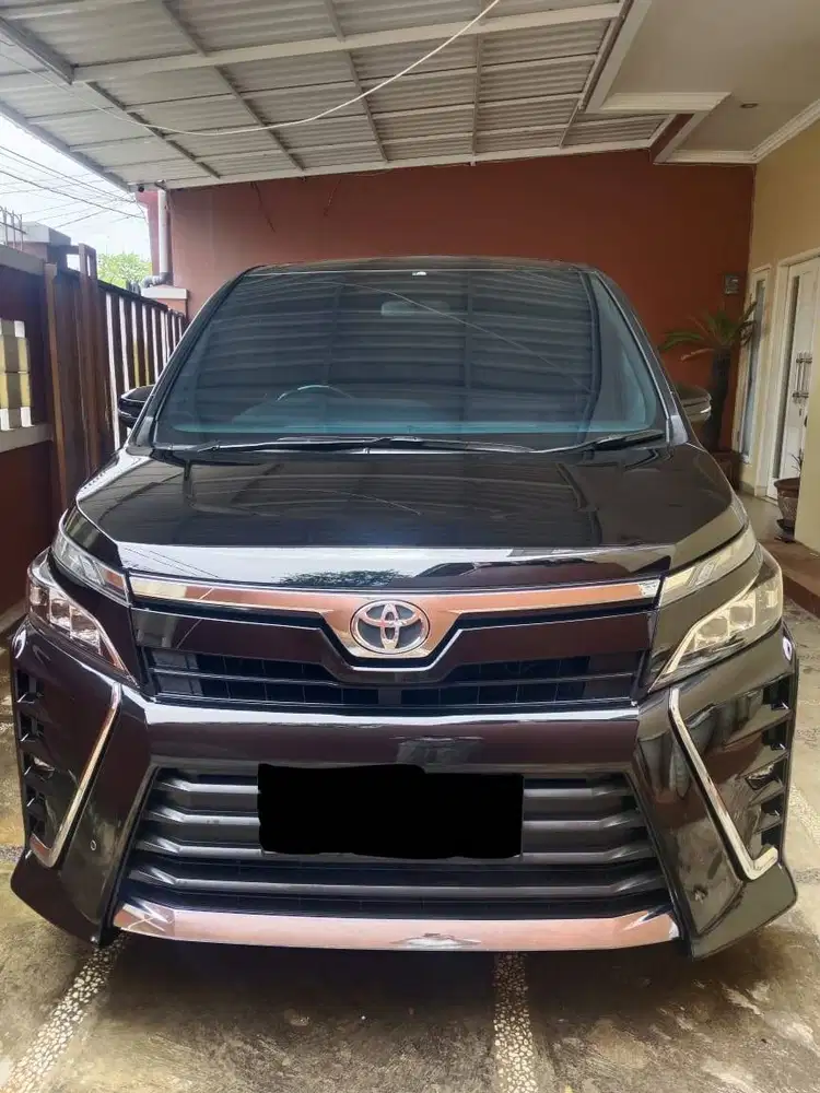 TOYOTA VOXY TH 2018, ATAS NAMA SENDIRI, SERVICE RUTIN TOYOTA.ISTIMEWA
