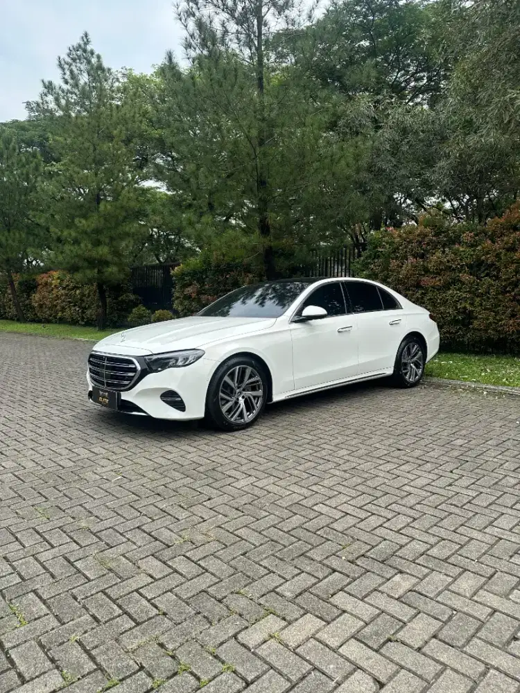 Mercedes Benz E200 Exclusive Line W214 2024