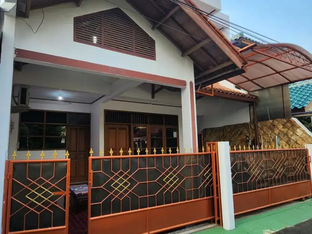 Rumah Siap Huni di Pondok Bambu – Lokasi Strategis & Dekat Tol