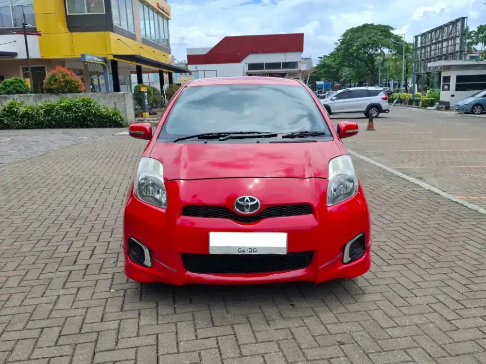 Toyota Yaris E AT 2013 Merah