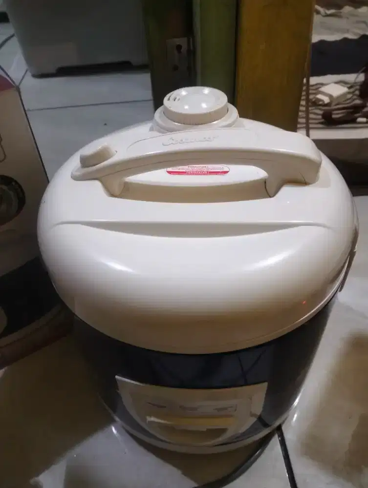 Dijual rice cooker cosmos