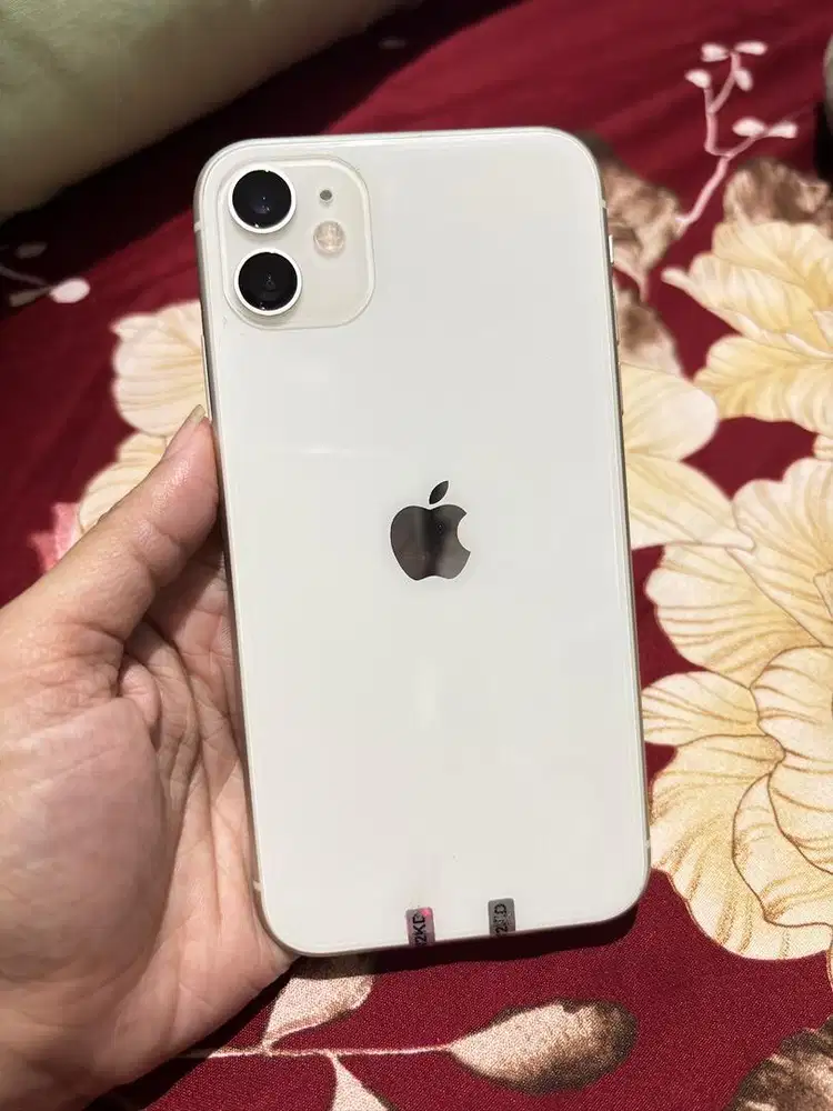 Iphone 11 128 White (Beacukai)