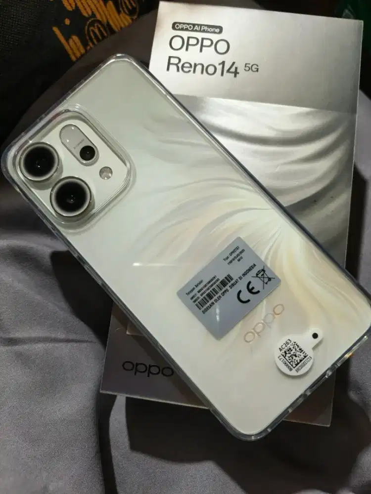 OPPO RENO 14 5G 12/256 like new