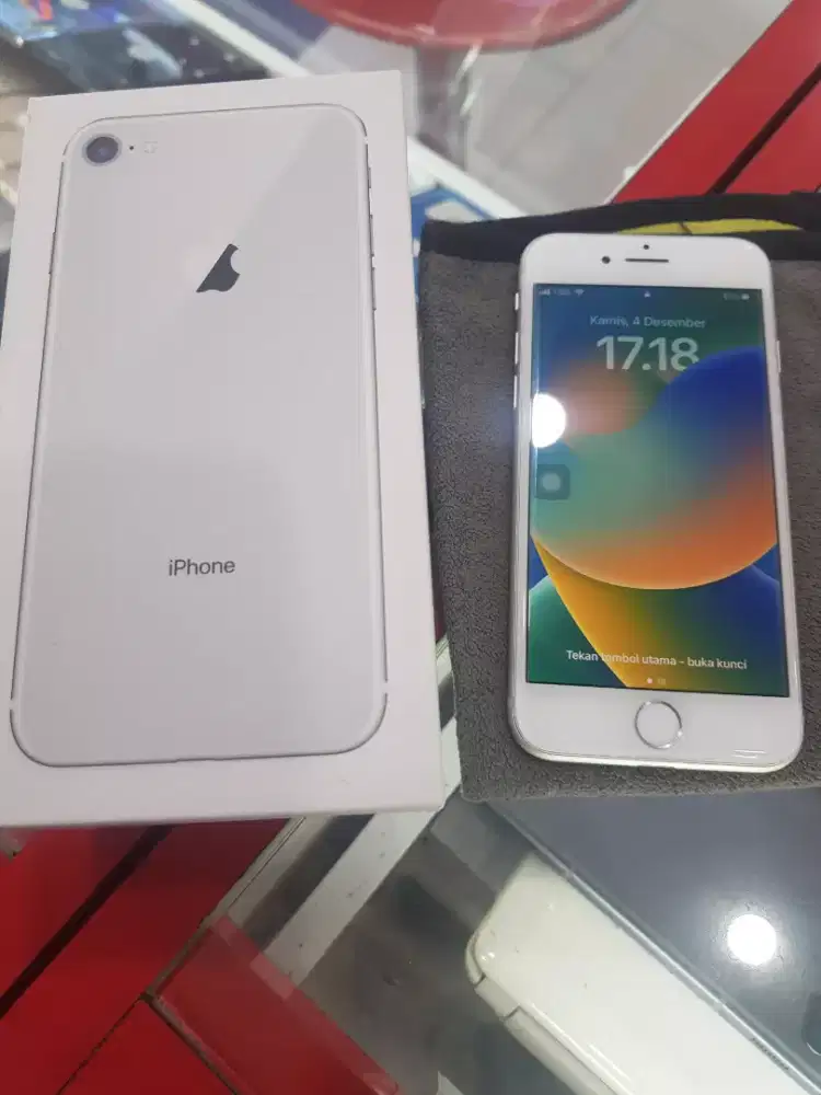 Iphone 8 64 GB Silver