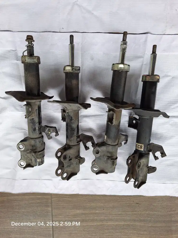 Shockbreaker Depan Bekas 4biji ex Grand Livina Xgear Milik Sendiri