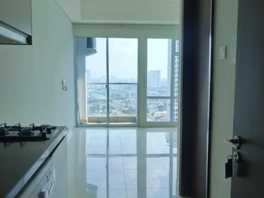 Apartemen Puri Mansion Studio Ada Gordyn View Pool