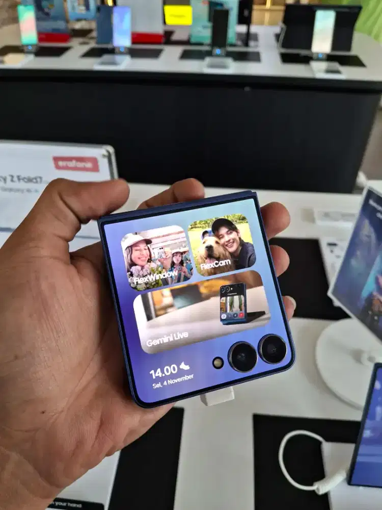 SAMSUNG Z FLIP 7 DISKON 3 JUTA PWP WATCH FIT 3, CHARGER ORI & SPEAKER