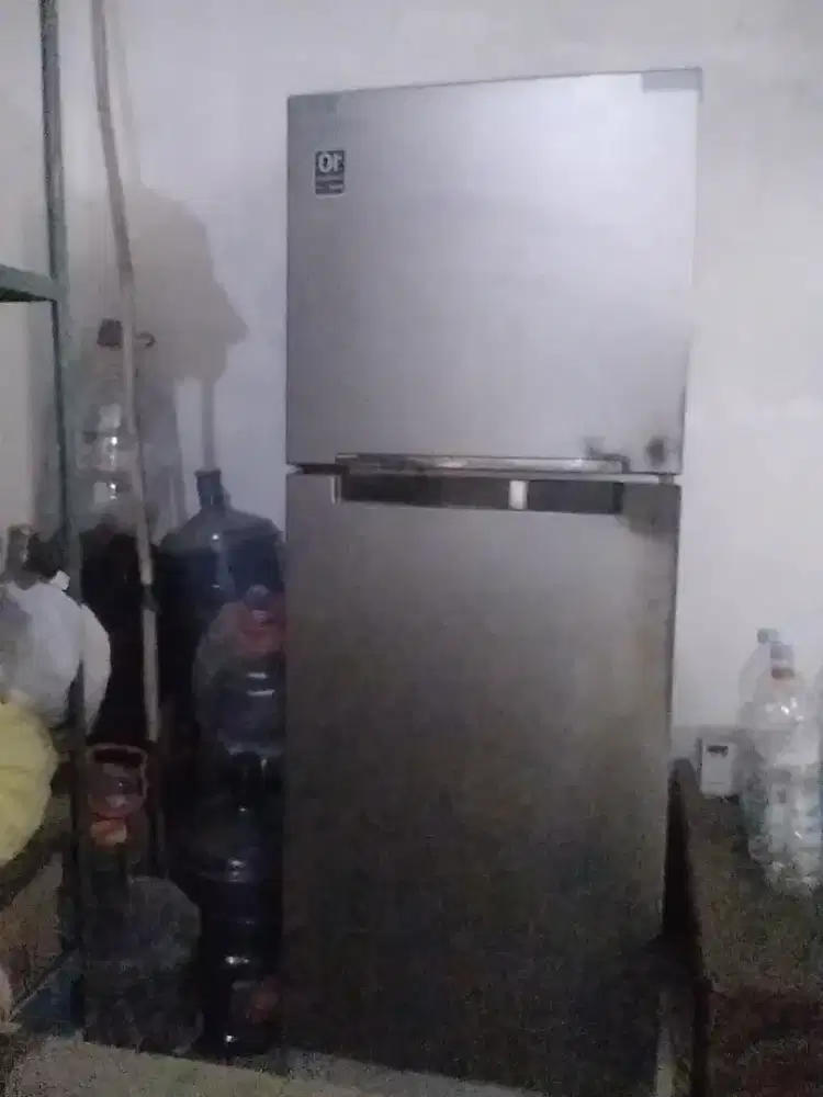 Jual Kulkas Samsung 2 Pintu Inverter (Kondisi super mulus)