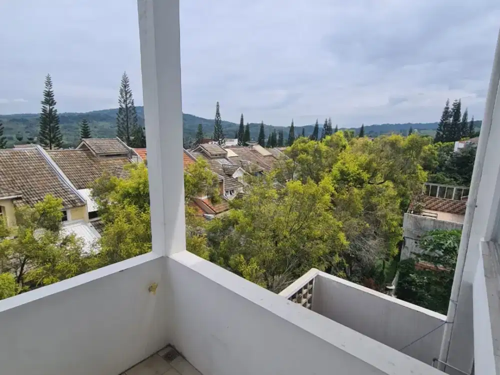 DIKONTRAKAN RUMAH MEWAH BULANAN FURNIS 3 LT SIAP HUNI SENTUL CITY SSR922