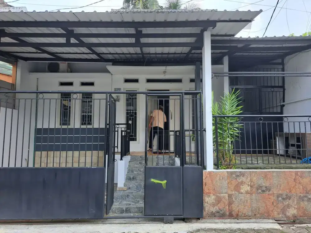 Rumah SHM Hadap Timur 8 Menit ke Cibinong City Dibantu KPR J-35042