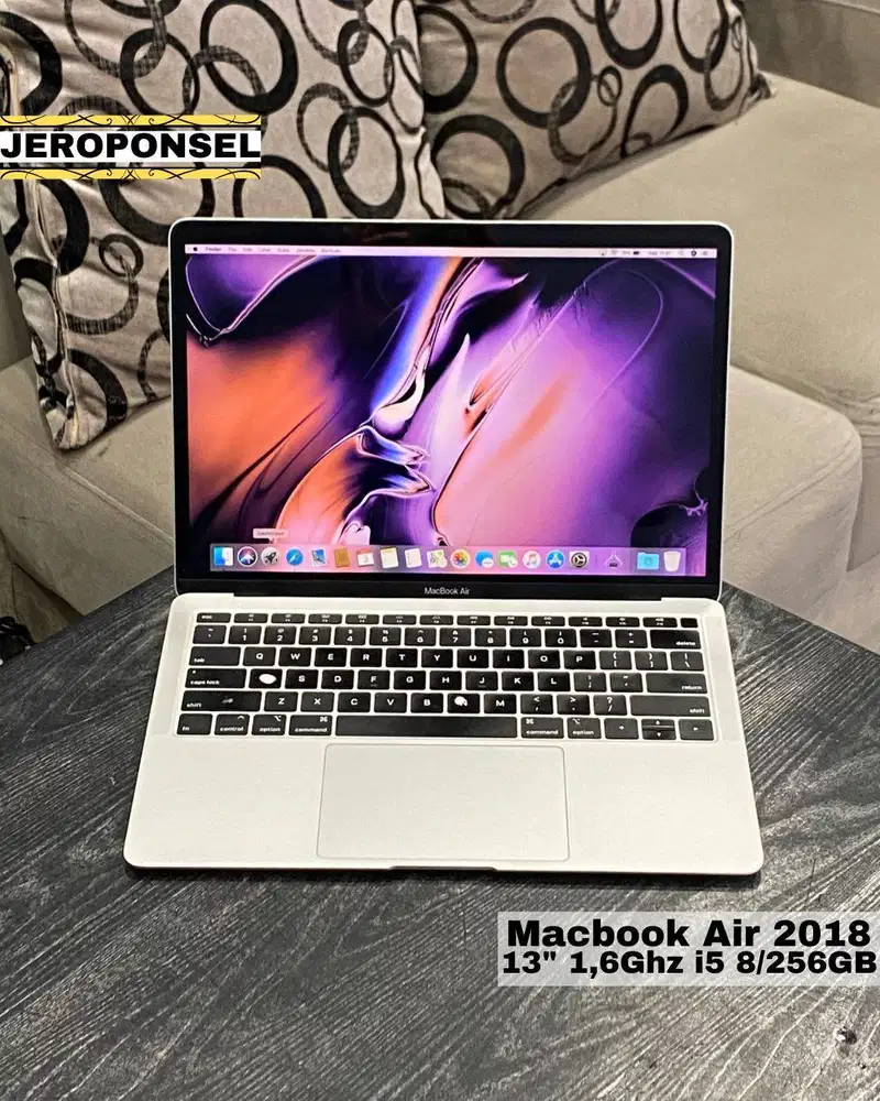 MACBOOK AIR 2018 8/256GB SILVER MULUS CC RENDAH ORIGINAL GARANSI