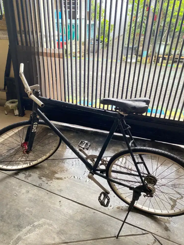 Sepeda rakitan bekas