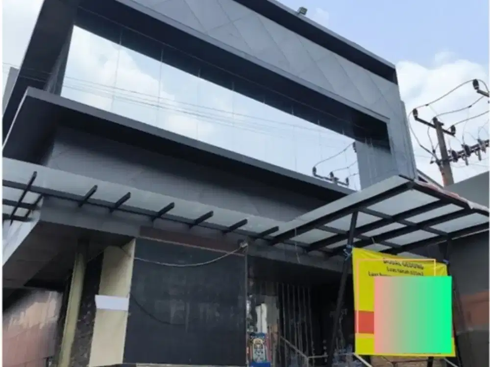 Gedung 3 Lantai Lokasi Sangat Strategis di Kemang Jakarta Selatan