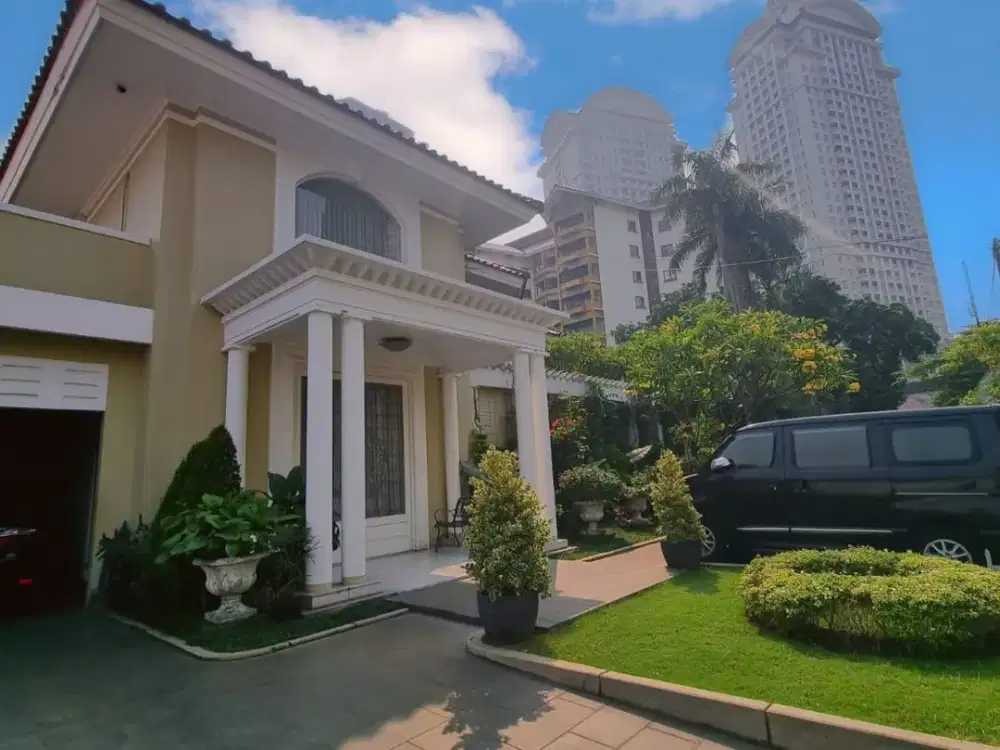 Rumah Mewah 2 Lantai di Permata Hijau, Dekat Senayan – Lokasi Prime!