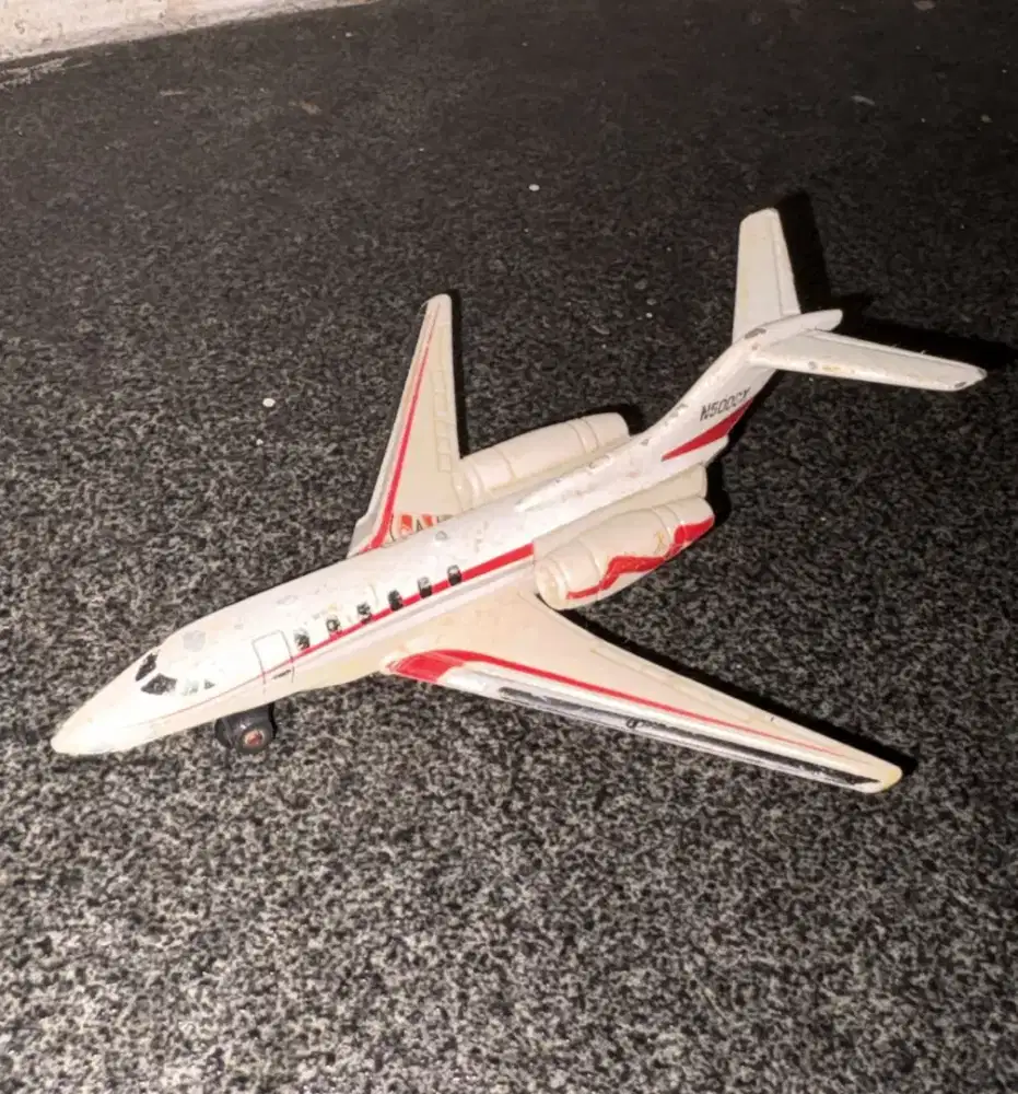 Matchbox Pesawat Jet