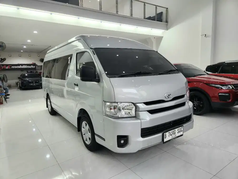 Hi-Ace Commuter 3.0L M/T 2025 km1rb