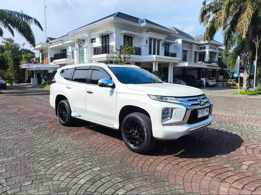 PAJERO DAKAR MATIC 2021 LIKE NEW