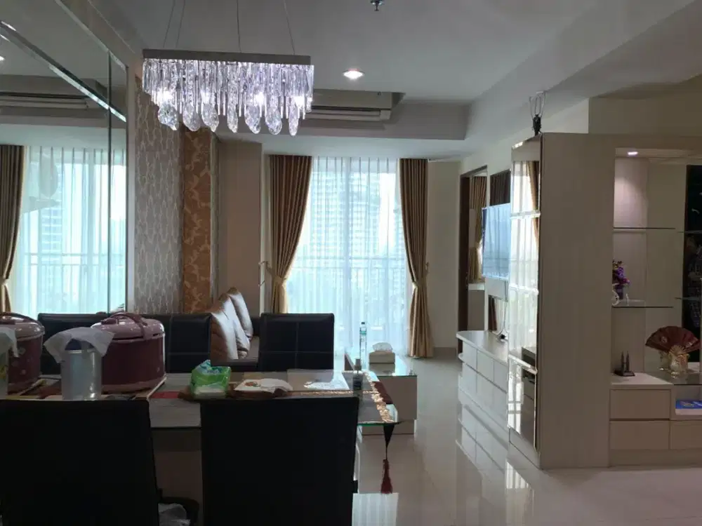 Dijual Apartemen Springhill Terrace Kemayoran Tipe 3+1 BR Furnish