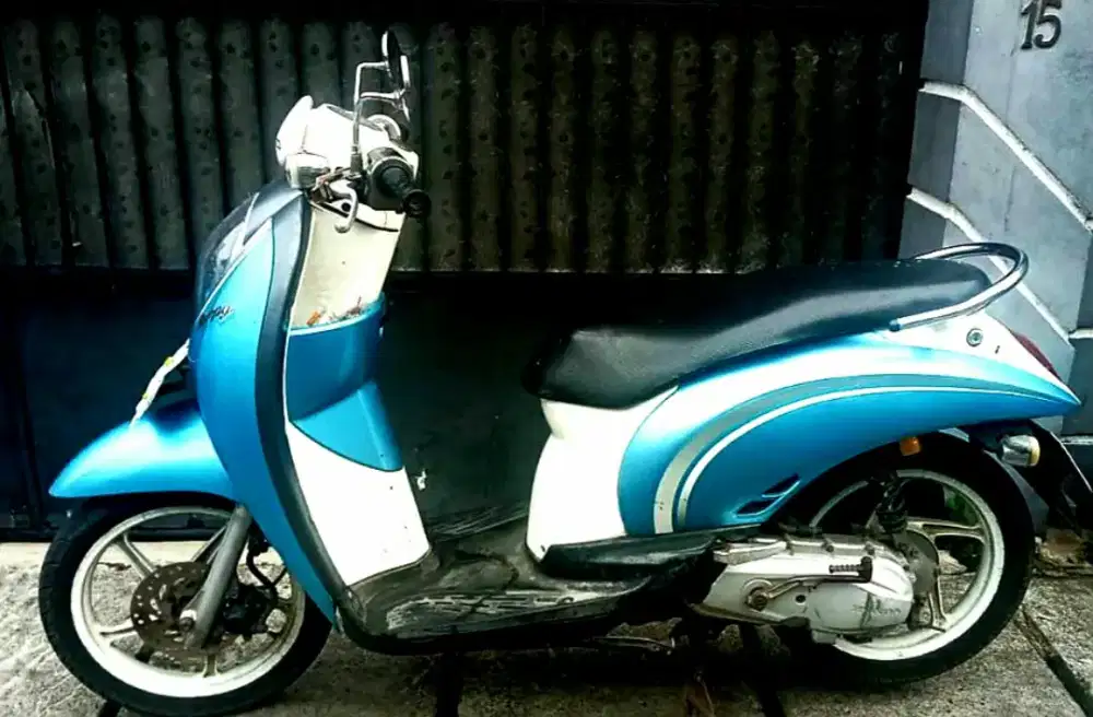 Honda scoopy 2013