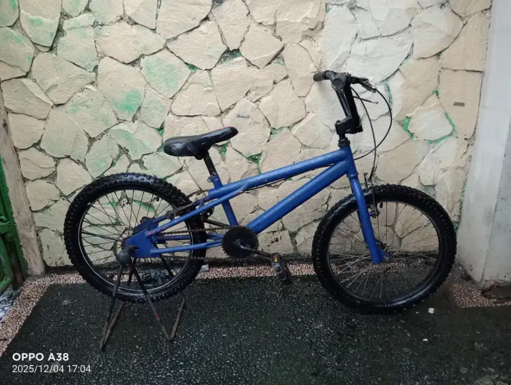 Jual butuh sepeda BMX UK 20 kondisi normal siap gowes