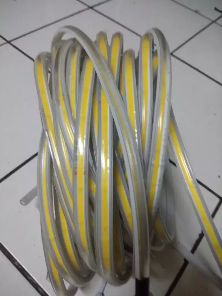 lampu selang led 220 volt anti air