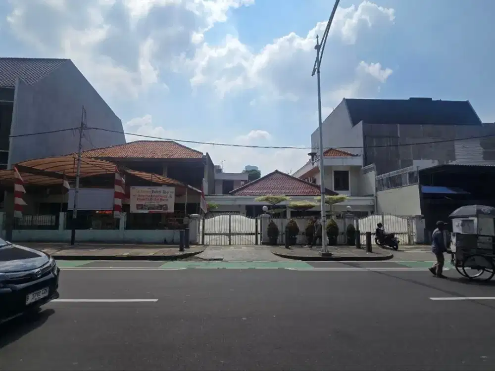 Dijual Rumah Secondary di Area Senopati Jakarta Selatan