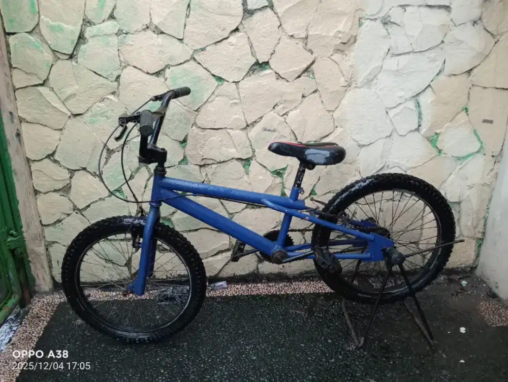 Jual butuh sepeda BMX UK 20 kondisi normal siap gowes minus pemakaian