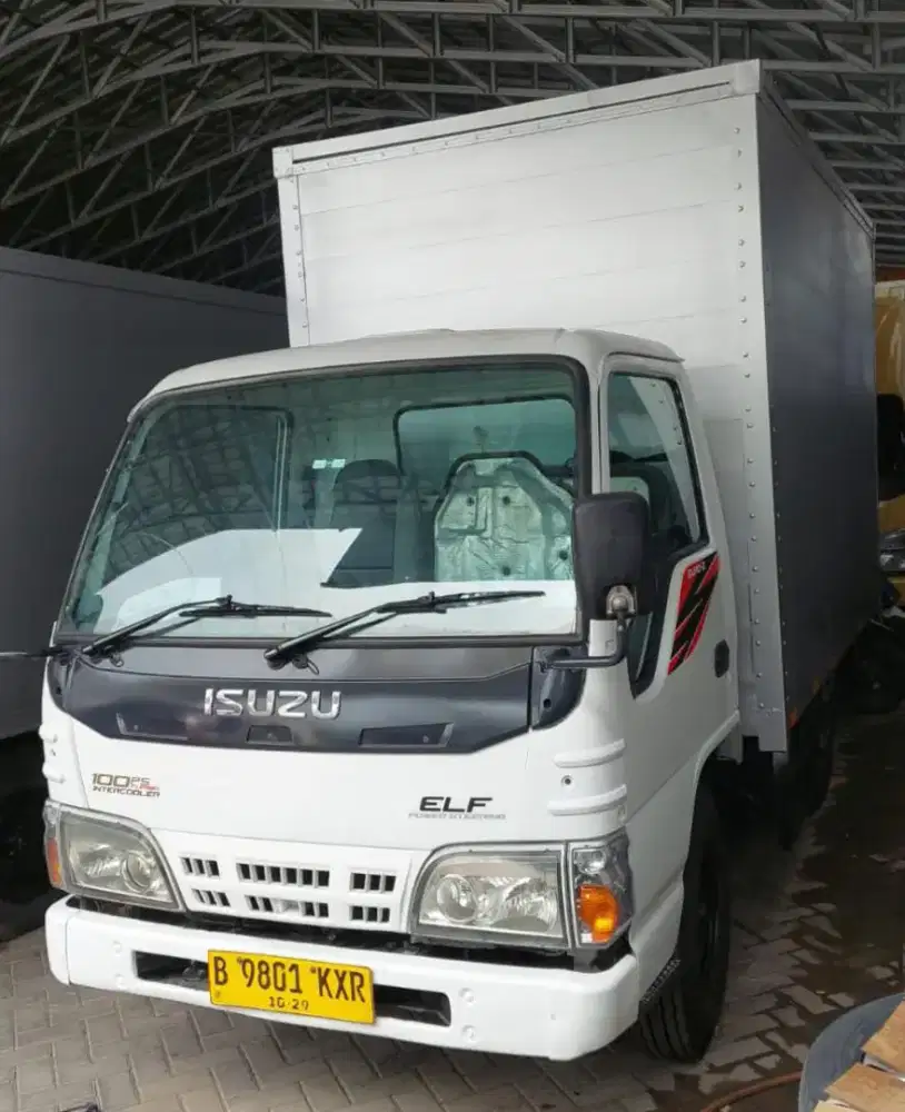 YUPP ! BOX 13 CBM ISUZU ELF 2014 ENGKEL