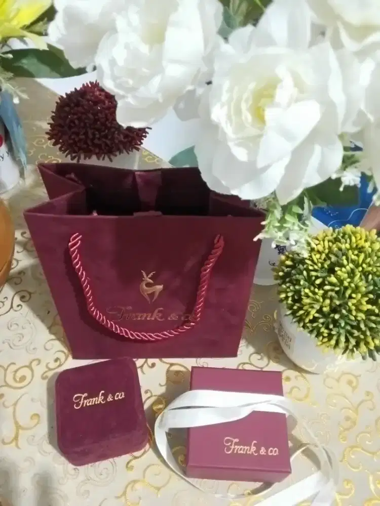 Frank & CO box perhiasan