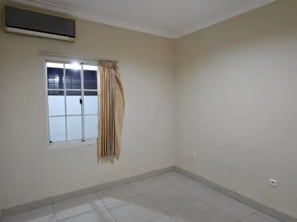 DISEWAKAN RUMAH PIK 1 BUKIT GOLF MEDITERANIA CLUSTER KENARI 6x15 (2 LANTAI) KOSONGAN TERMURAH